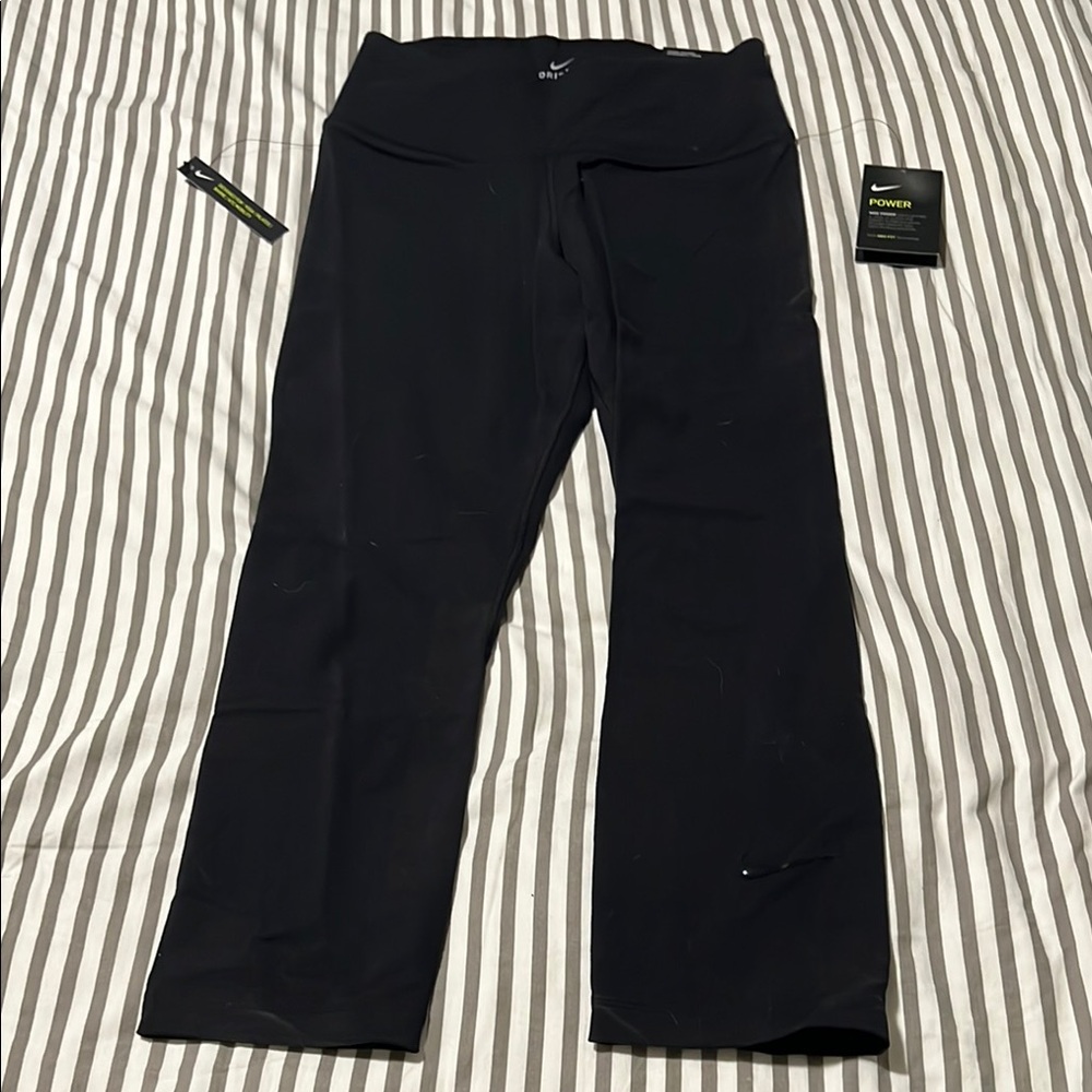 Nike Black Workout Leggings sculpt lux tight fit NWT